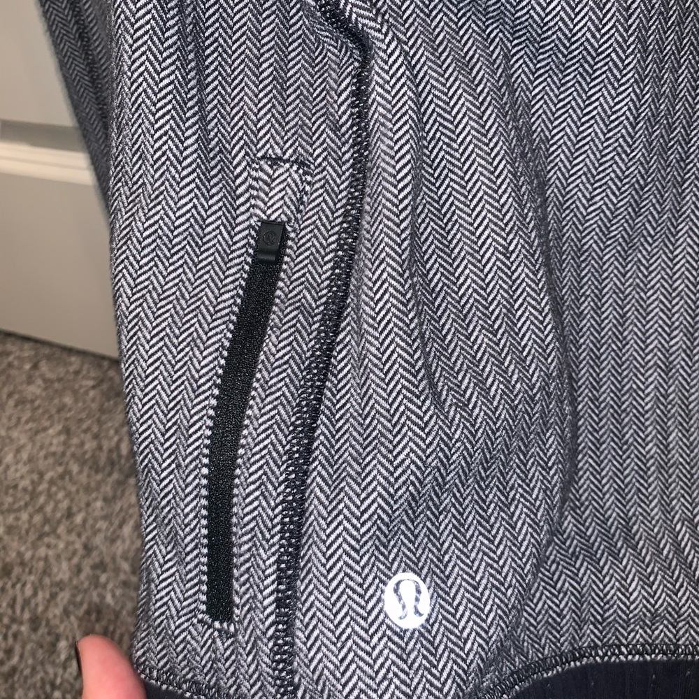 Lululemon Pullover - image 3